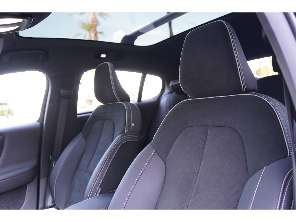 2023 Volvo C40 Recharge Plus photo 18