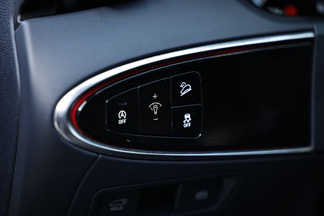 2023 Genesis GV70 2.5T Sport Prestige photo 18