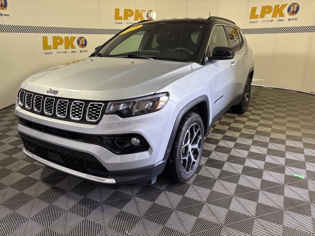 2024 Jeep Compass Limited photo 4