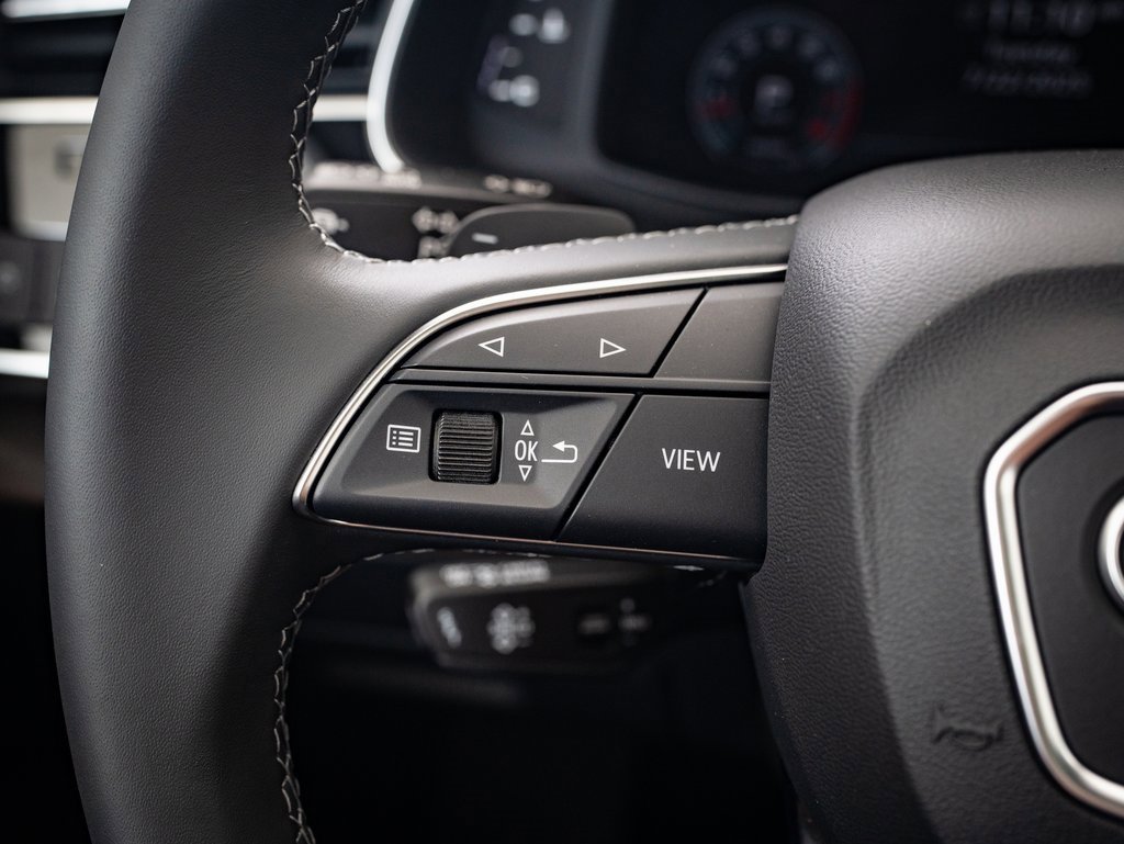 2025 Audi Q7 55 Premium Plus photo 22