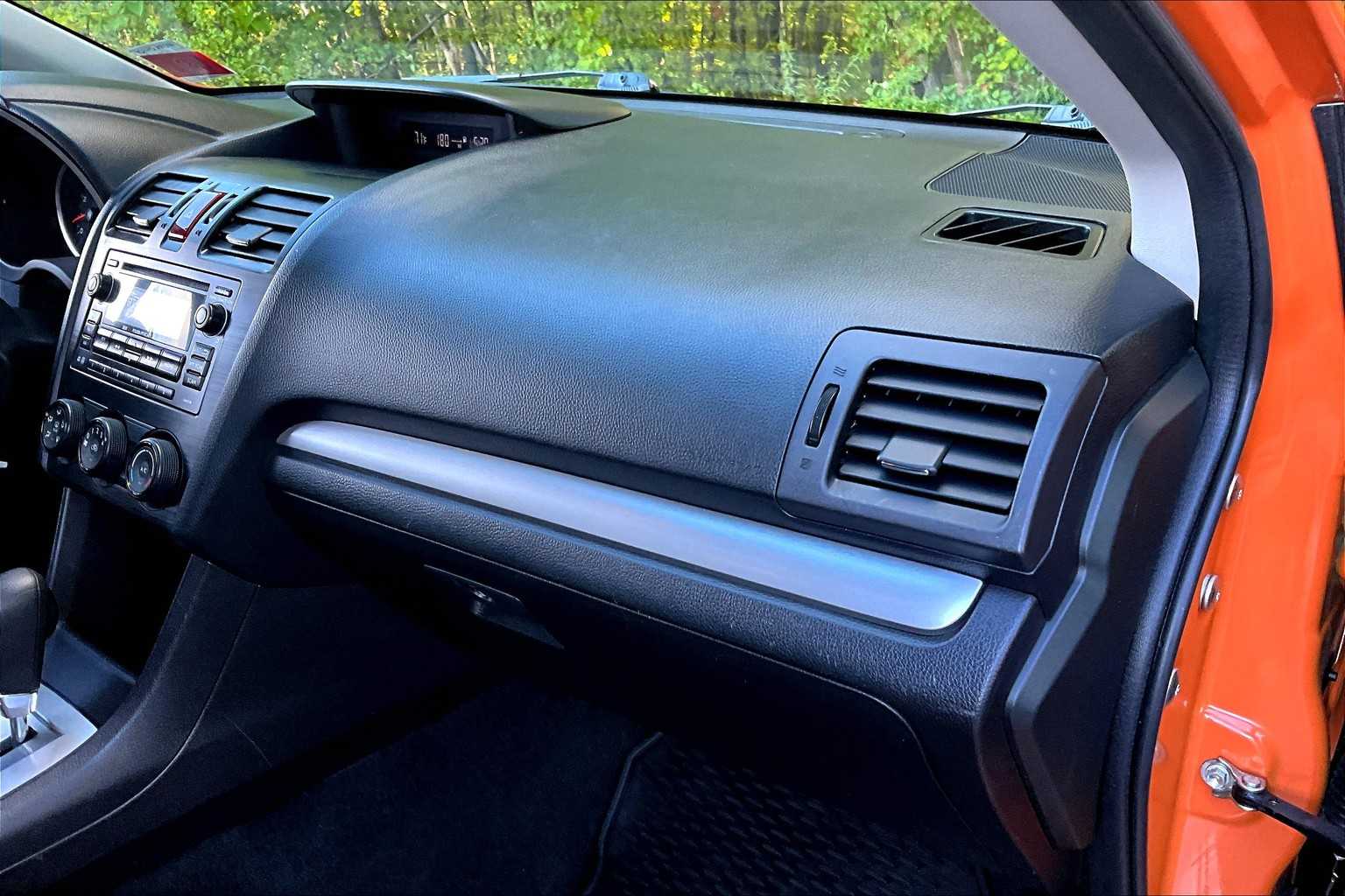 2014 Subaru Crosstrek Premium photo 17