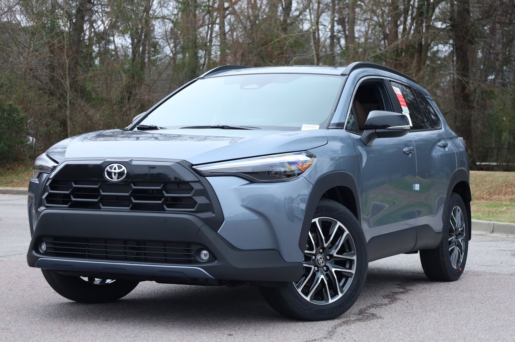 2026 Toyota Corolla Cross XLE FWD
