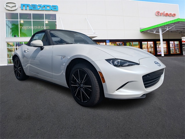 2025 Mazda MX-5 Miata Grand Touring's photo
