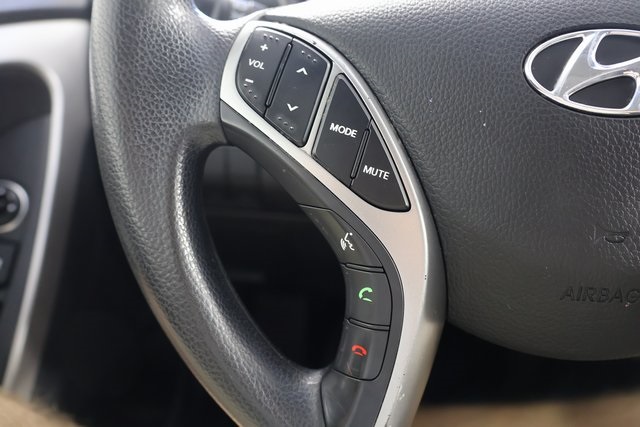2016 Hyundai Elantra GT Base photo 11