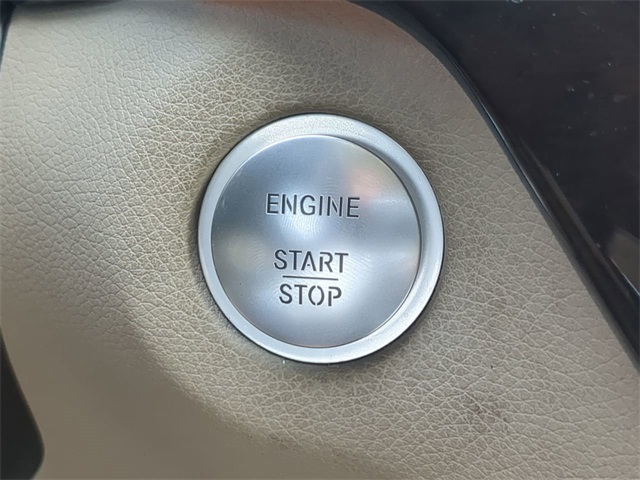 2016 Mercedes Benz GL 450 photo 29