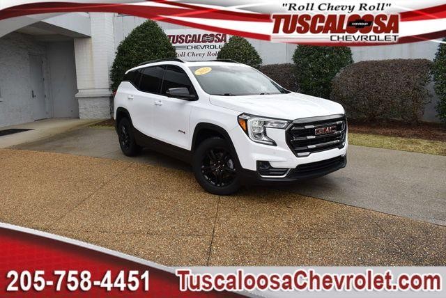 2023 GMC Terrain AT4's photo