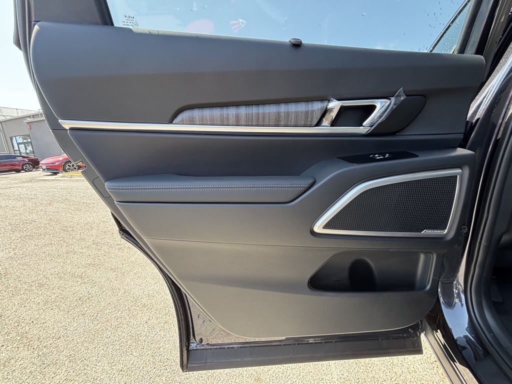 2025 Kia Telluride EX photo 11