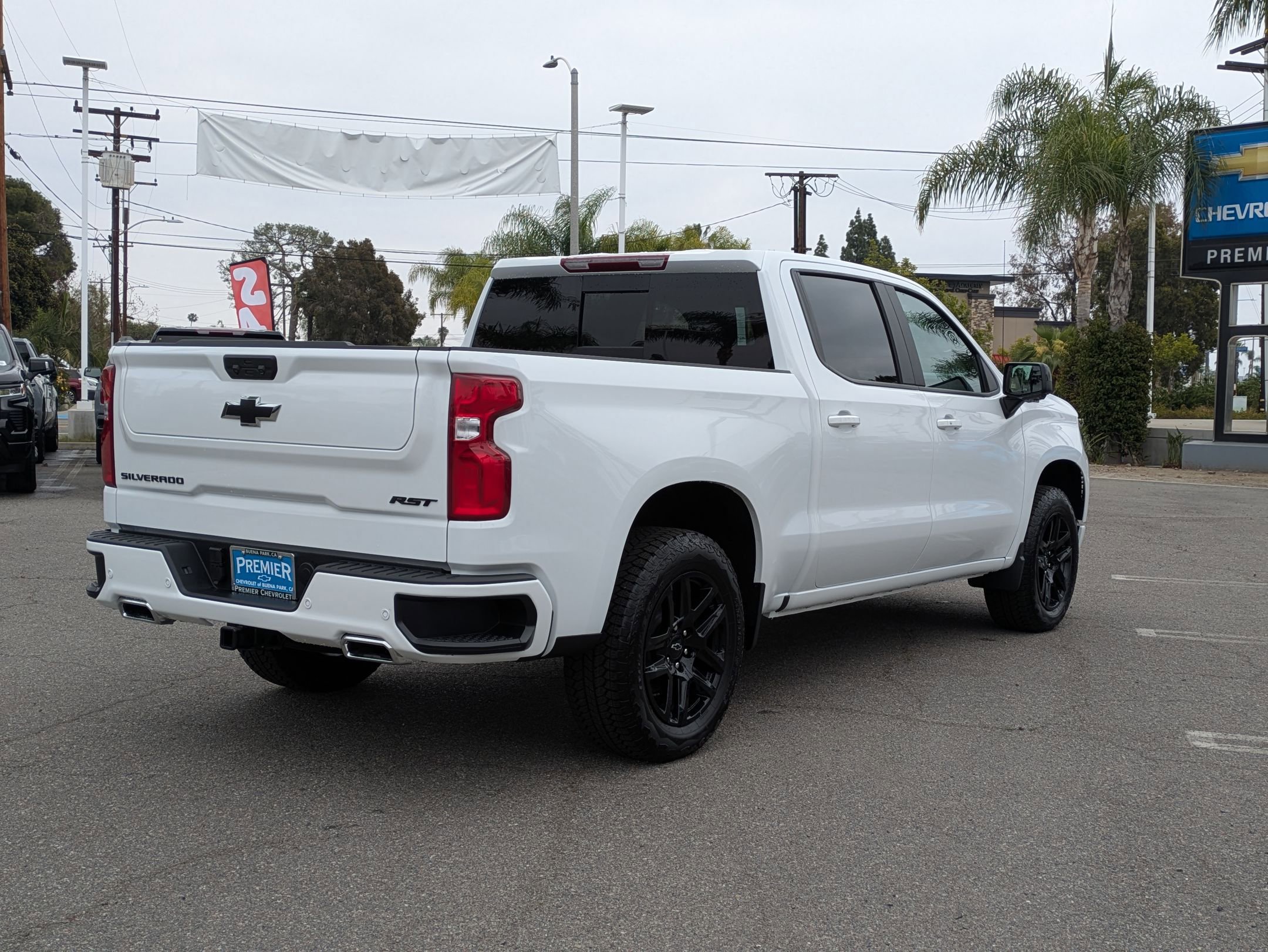 2025 Chevrolet Silverado 1500 RST photo 5