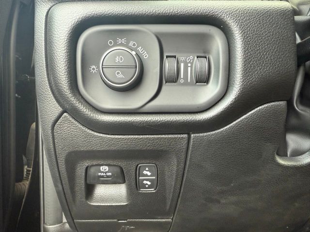 2025 Ram 1500 Big Horn Lone Star photo 4