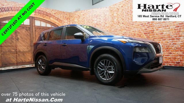 2022 Nissan Rogue S's photo