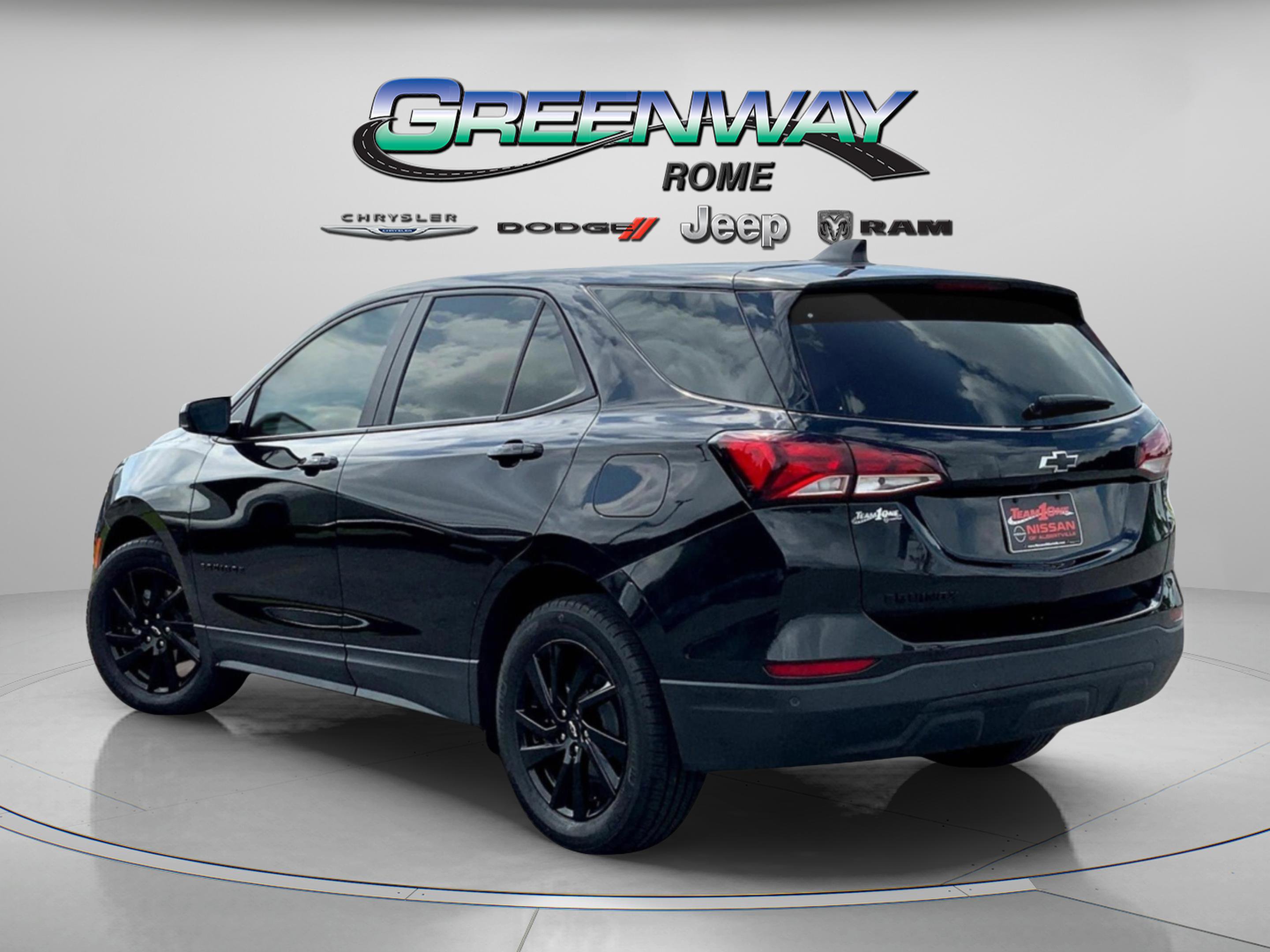 2024 Chevrolet Equinox LS photo 3