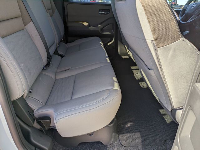2023 Nissan Frontier SV photo 23