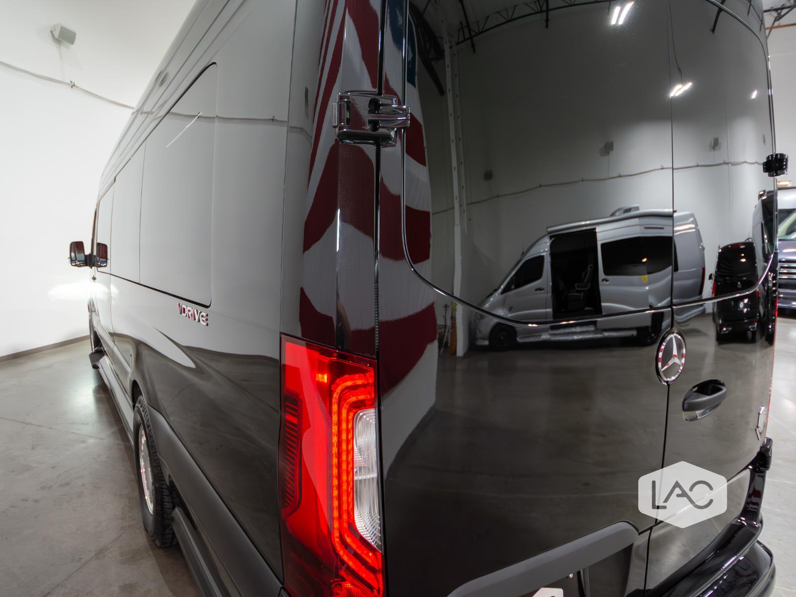 2024 Mercedes Benz Sprinter 3500 photo 19