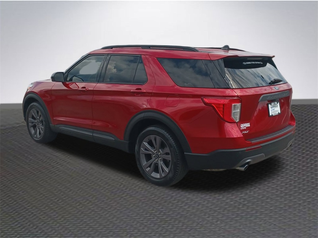 2023 Ford Explorer XLT photo 5