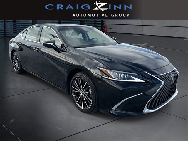 2022 Lexus ES 350's photo