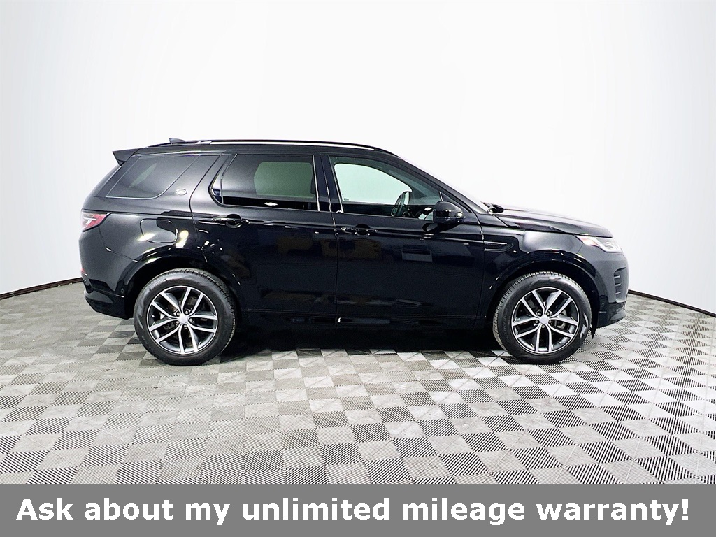 2025 Land Rover Discovery Sport Dynamic SE photo 3