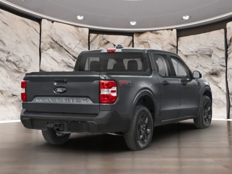 2025 Ford Maverick XLT photo 2