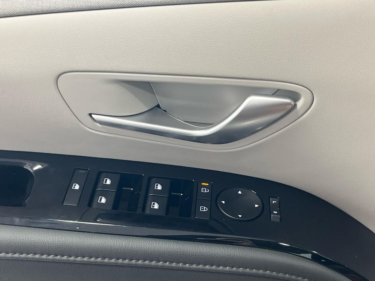 2025 Hyundai Tucson Limited photo 37