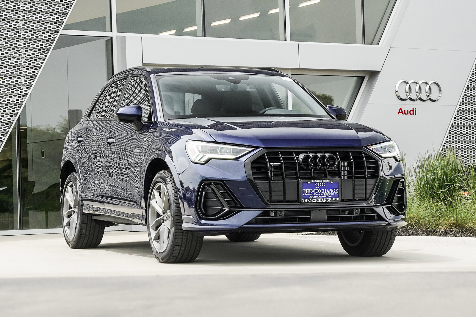 2025 Audi Q3 S Line Premium's photo