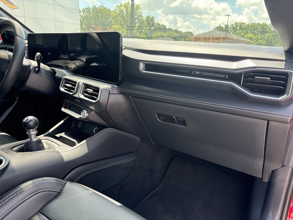 2024 Ford Mustang GT Premium photo 11