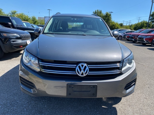2018 Volkswagen Tiguan Limited photo 2