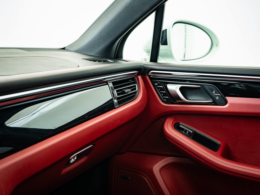 2023 Porsche Macan GTS photo 30