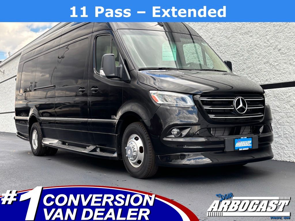 2024 Mercedes-Benz Sprinter Cargo Van Base's photo