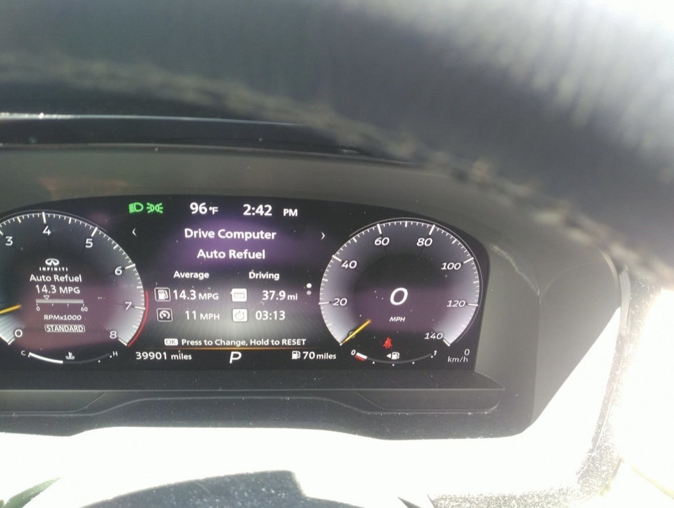 2023 Infiniti QX60 Luxe photo 10