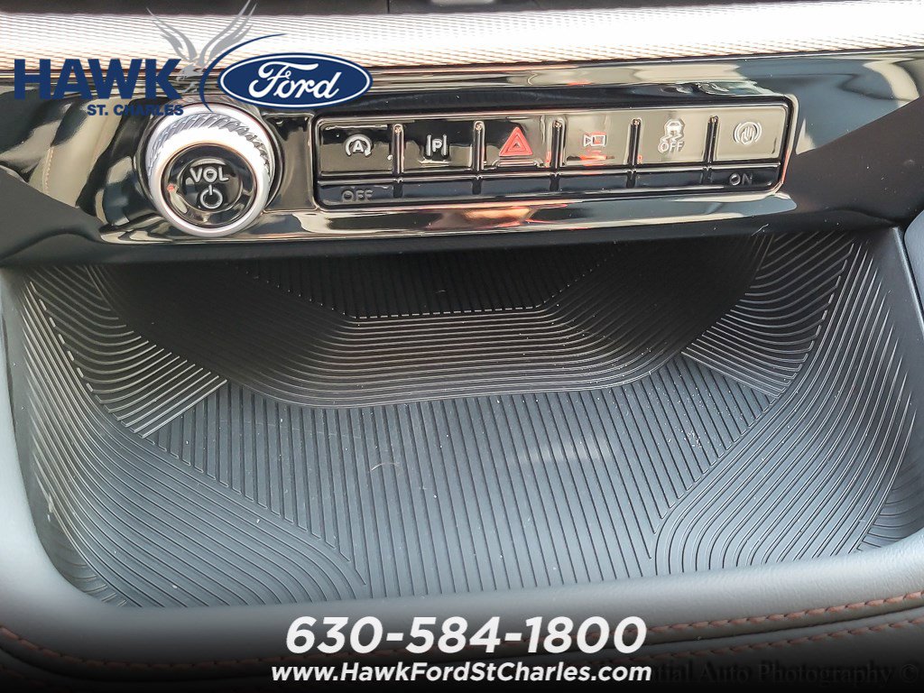 2025 FORD EXPLORER - Image 16