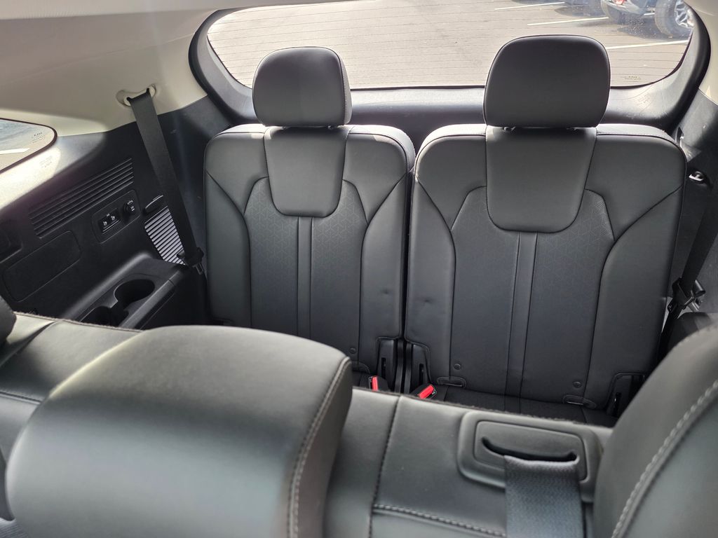 2023 Kia Sorento S photo 30