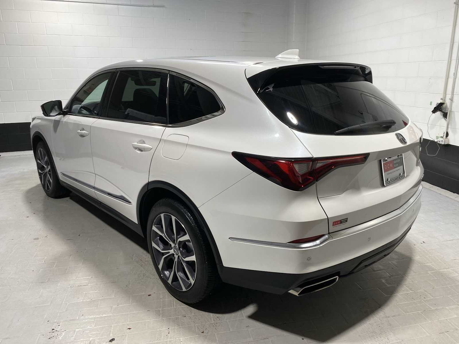 2023 Acura MDX Technology SH-AWD photo 4