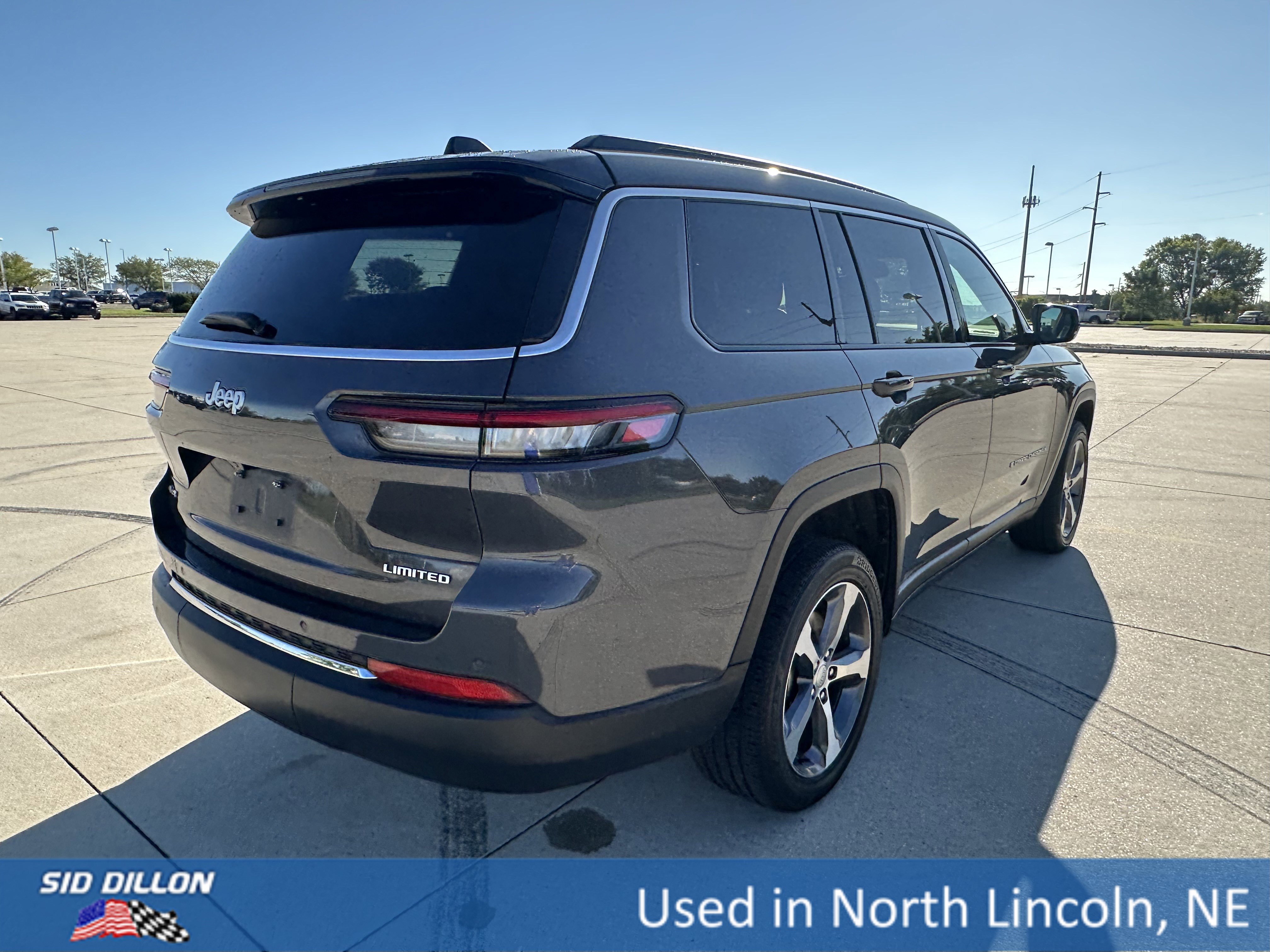 2024 Jeep Grand Cherokee Limited photo 2