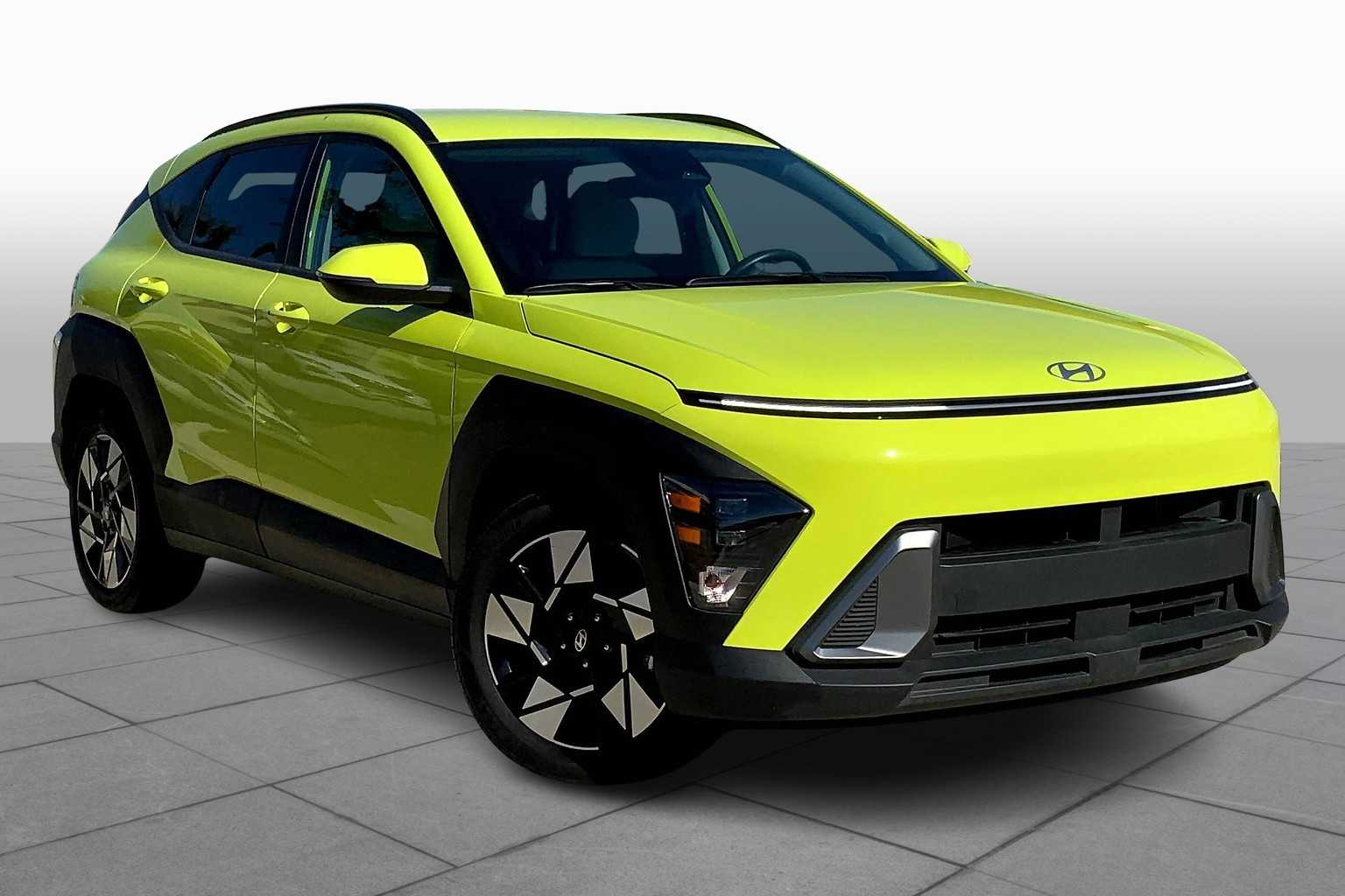 2024 Hyundai Kona SEL photo 2