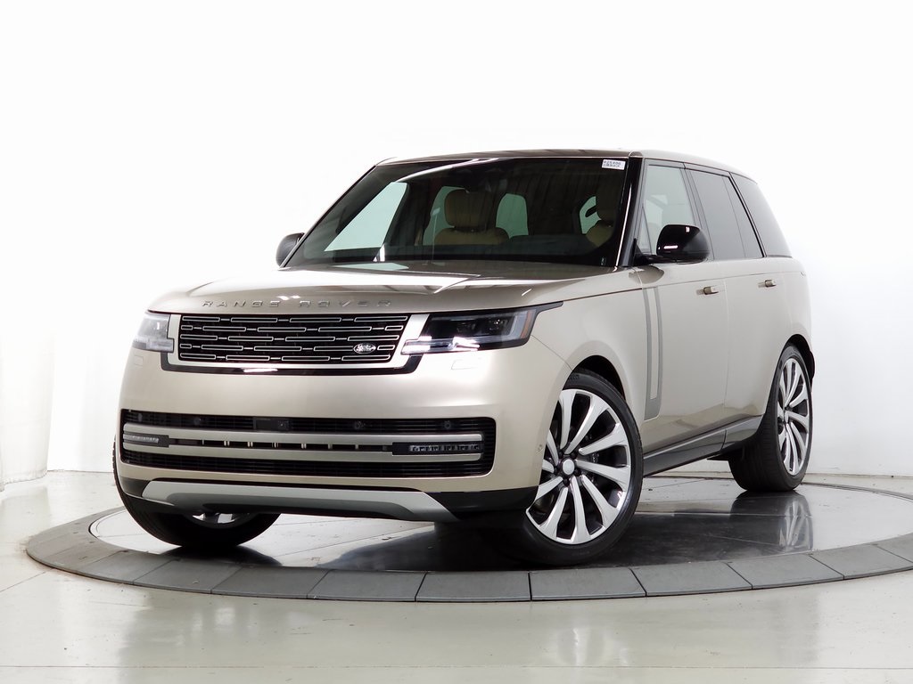 2025 Land Rover Range Rover SE's photo
