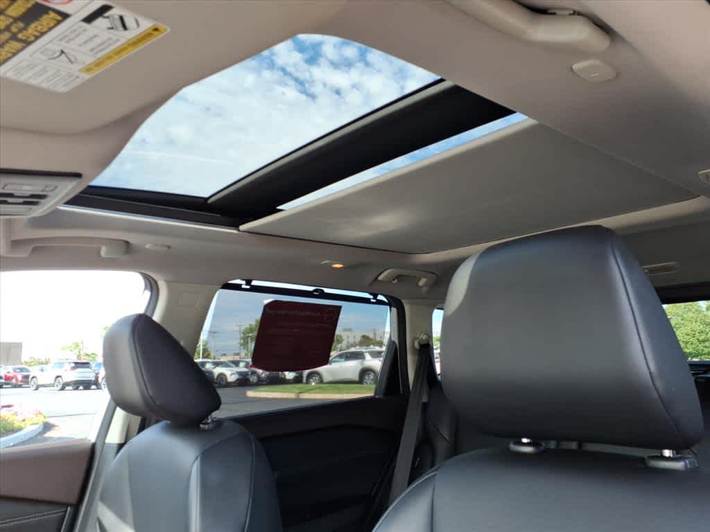 2022 Nissan Rogue SV photo 17