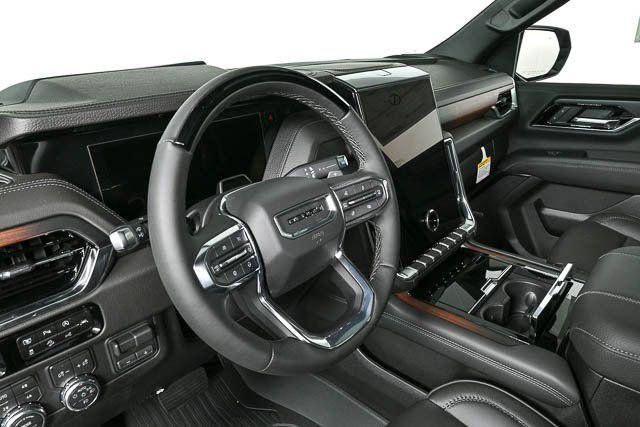 2026 Gmc Yukon Denali photo 2