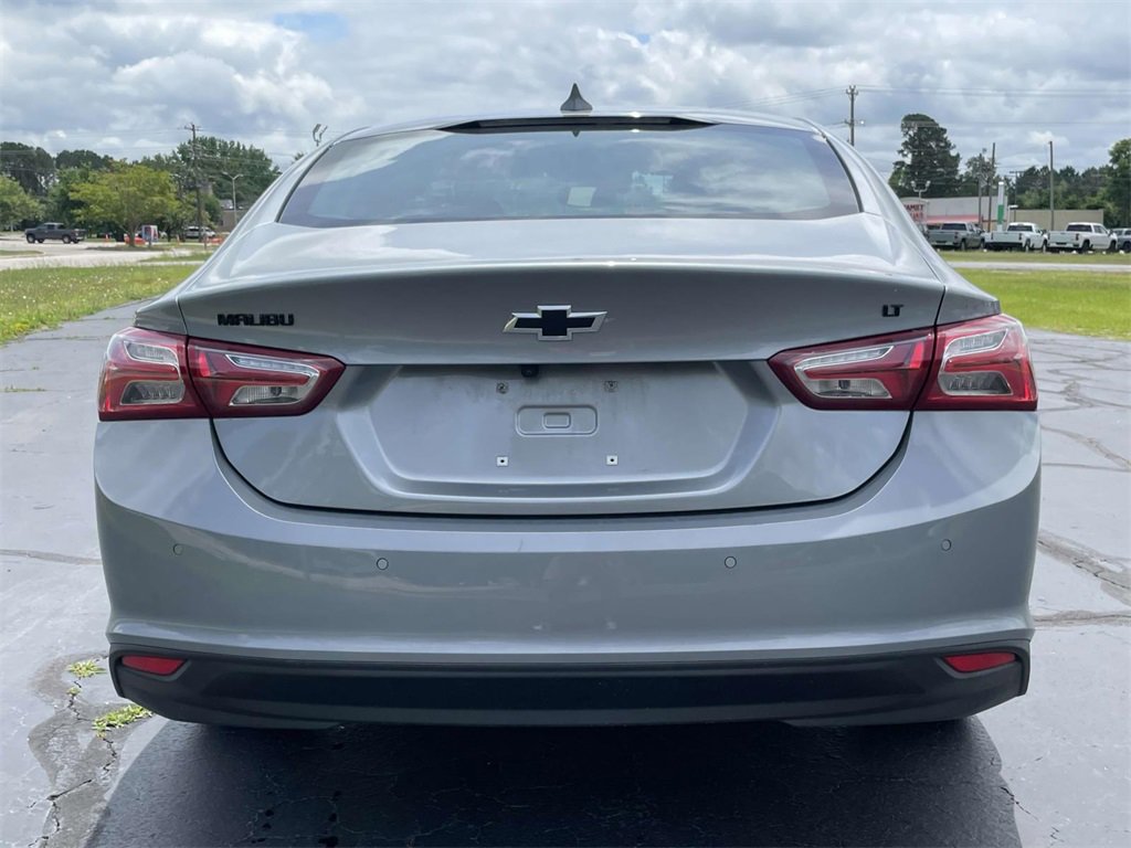 2025 Chevrolet Malibu 1LT photo 4