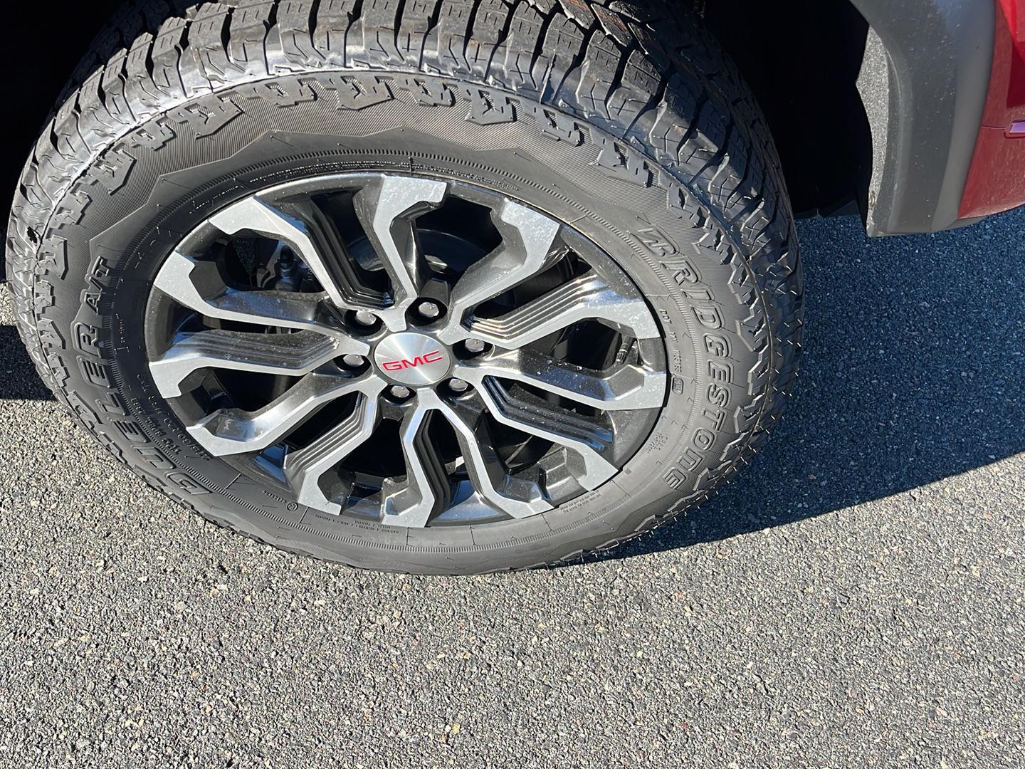 2026 Gmc Canyon Denali photo 8