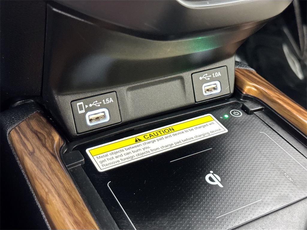 2020 Honda CR-V Touring photo 36