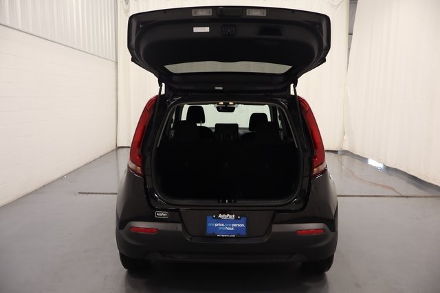 2021 Kia Soul LX photo 11