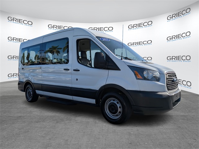 2017 Ford Transit Wagon XL's photo