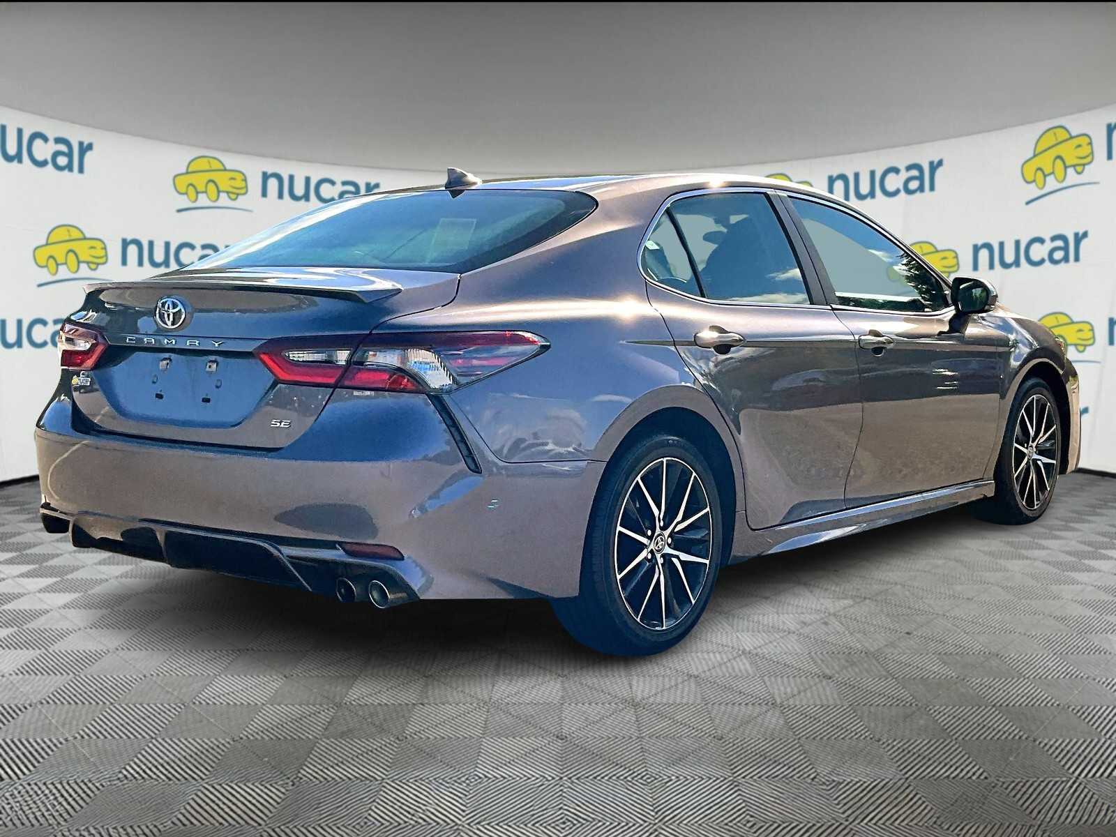 2023 Toyota Camry SE photo 6
