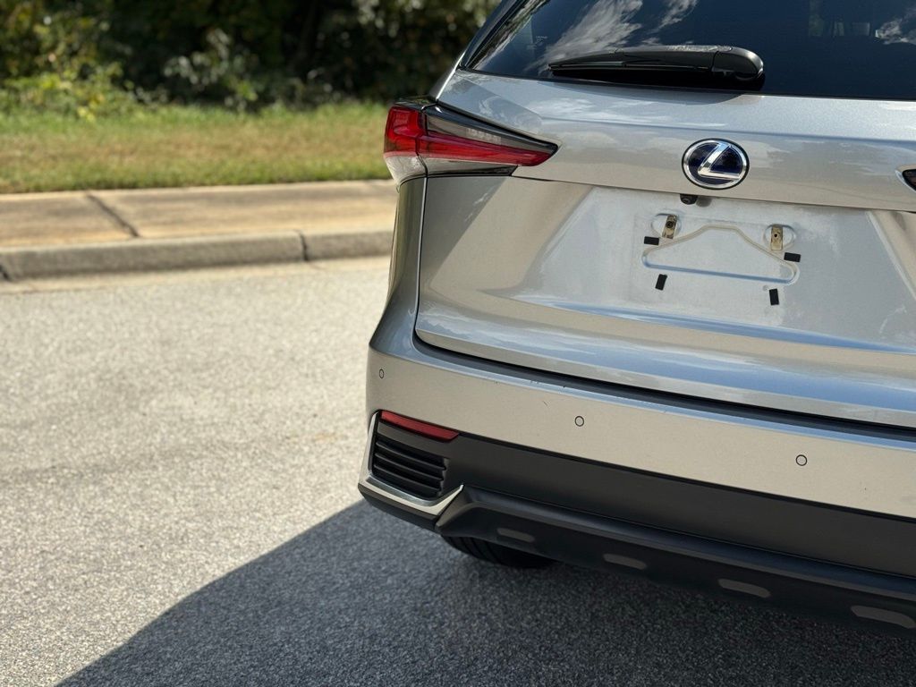 2019 Lexus NX 300h Luxury photo 12