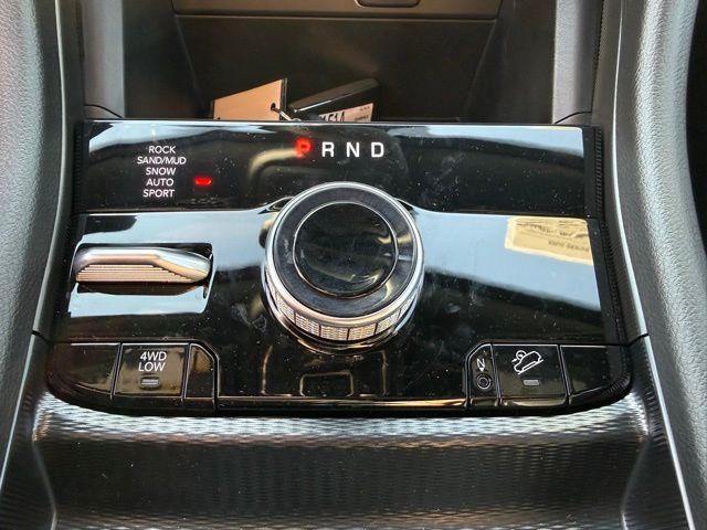 2024 Jeep Cherokee Limited 4xe photo 25