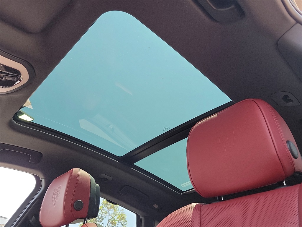 2025 Porsche Macan GTS photo 20