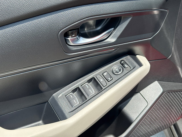 2025 Honda Accord LX photo 8