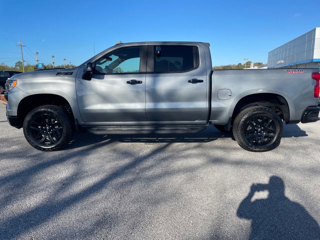 2025 Chevrolet Silverado 1500 LT Trail Boss photo 3