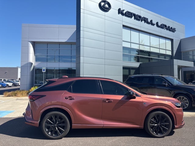 2023 Lexus RX 500h F SPORT Performance AWD photo 2