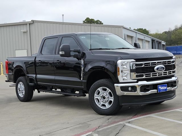 2026 Ford F-250 XLT photo 2