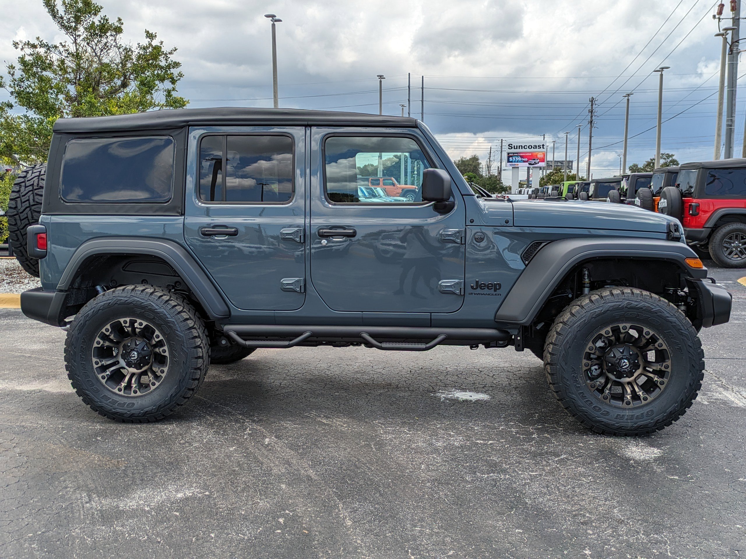 2025 Jeep Wrangler Sport photo 3